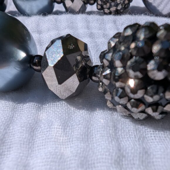 Large Rhinestone Ball Necklace, Big Gray Pearl Beaded Choker, Vintage Bling Neck - Picture 4 of 6